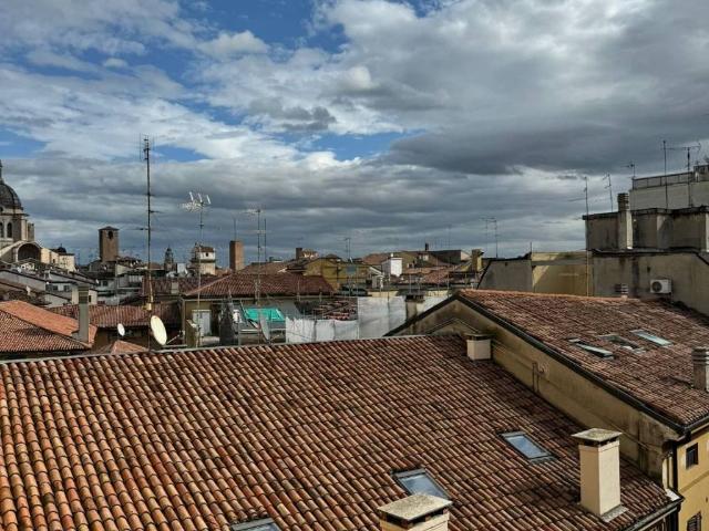 Appartamento in vendita a Mantova MN