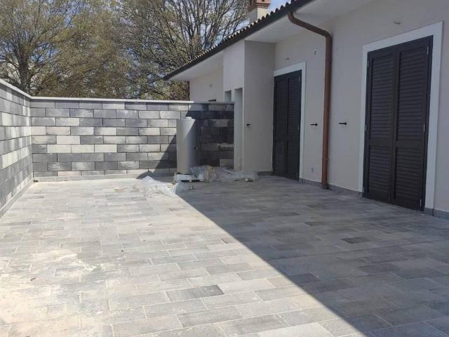 Appartamento in vendita a Manziana RM