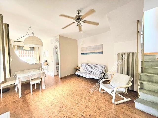 APPARTAMENTO in VENDITA a MASSA Marina di Massa di 4 vani
