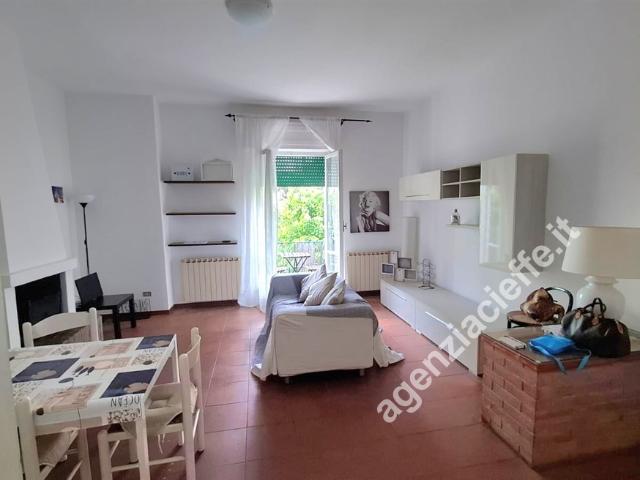 APPARTAMENTO in VENDITA a MASSA Marina di Massa di 4 vani