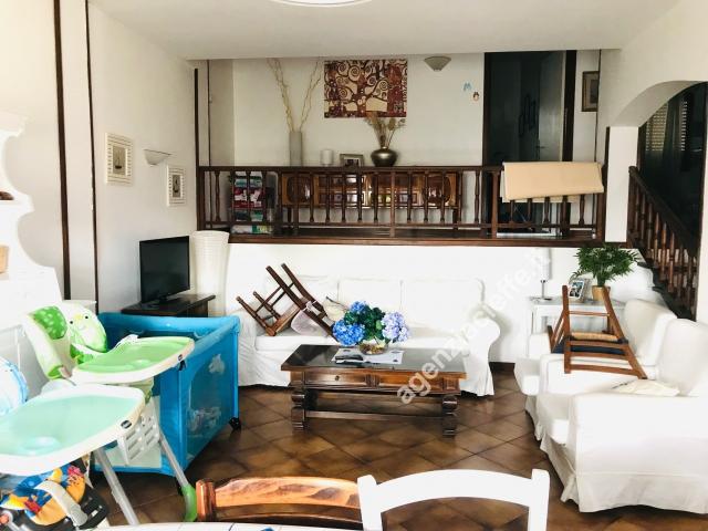 APPARTAMENTO in VENDITA a MASSA Marina di Massa di 5 vani