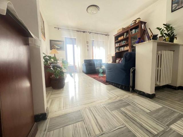 Appartamento in vendita a Massa MS