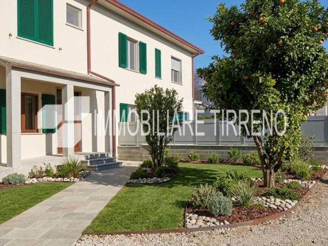 Appartamento in vendita a Massa MS