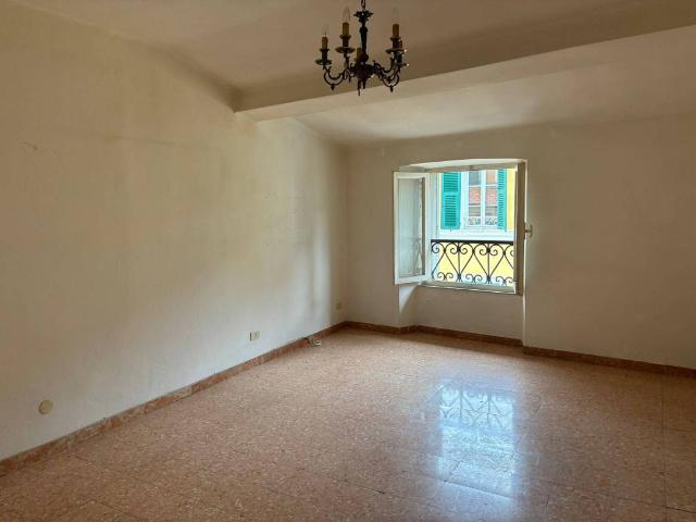 Appartamento in vendita a Massa MS
