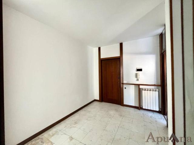 Appartamento in vendita a Massa MS