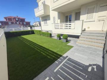 Appartamento in vendita a Massa MS