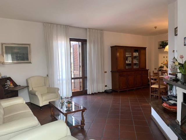 Appartamento in vendita a Massa MS