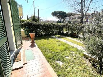 Appartamento in vendita a Massa MS