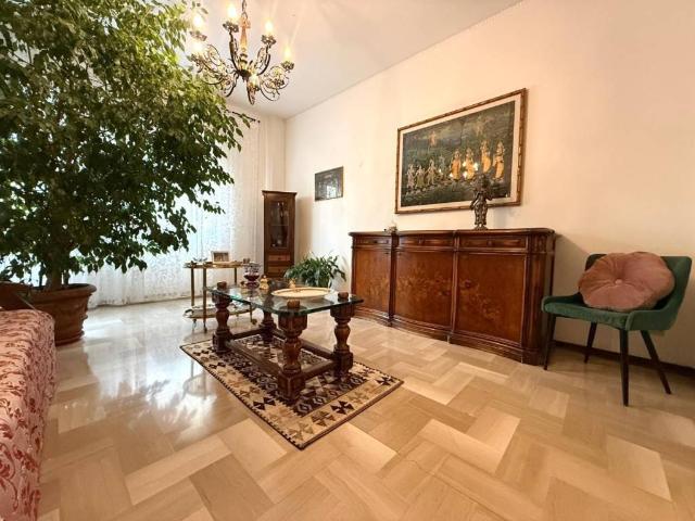 Appartamento in vendita a Massa MS