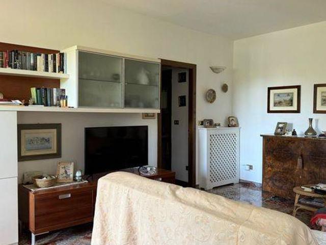 Appartamento in vendita a Massa MS