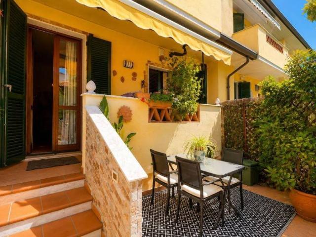 Appartamento in vendita a Massa MS