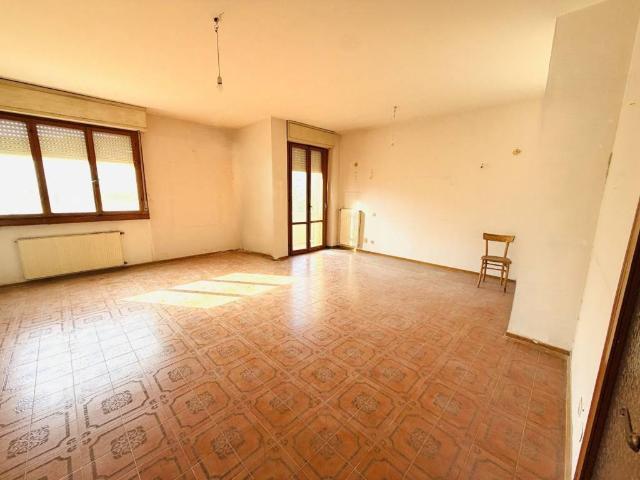Appartamento in vendita a Massa MS