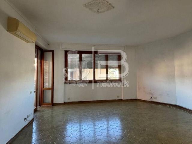Appartamento in vendita a Massa MS