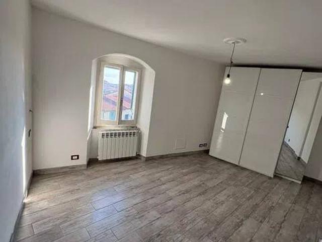 Appartamento in vendita a Massa MS