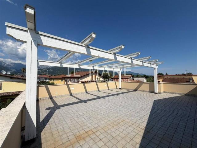 Appartamento in vendita a Massa MS