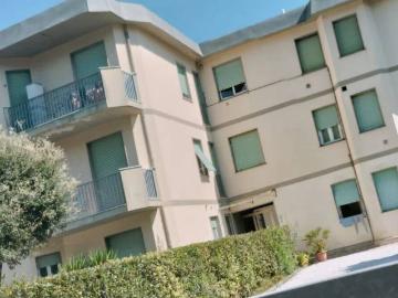 Ricortola, Massa-Carrara, Liguria - Parcheggio auto