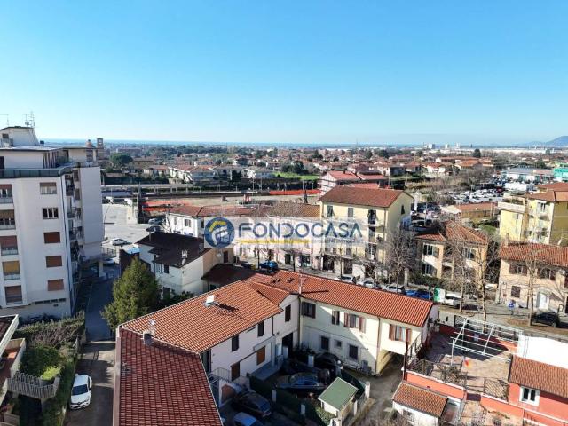 Appartamento in vendita a Massa MS