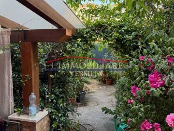 Appartamento in vendita a Massa MS