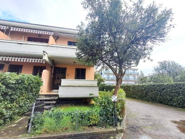 Appartamento in vendita a Massa MS