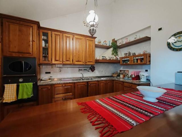 Appartamento in vendita a Massa MS