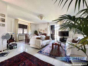 Marina di Massa, Massa-Carrara, Liguria