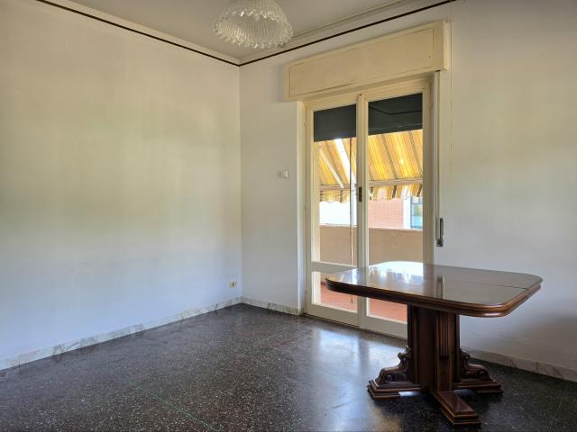 APPARTAMENTO in VENDITA a MASSA CENTRO di 4 vani