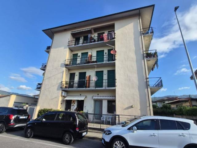 Appartamento in vendita a Massa e Cozzile PT
