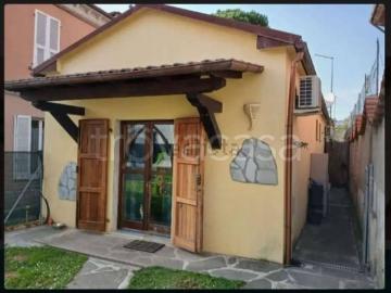 Appartamento in vendita a Massa via stazione, Centro città