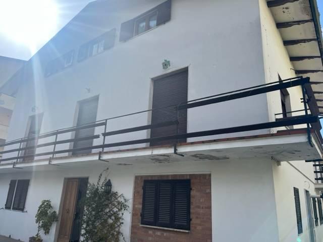 Appartamento in vendita a Massa