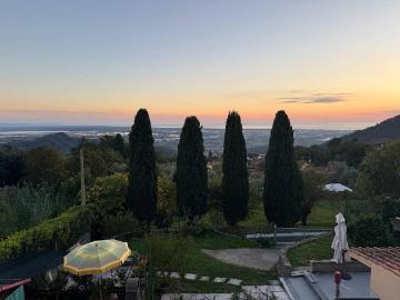 Appartamento in vendita a Massarosa LU