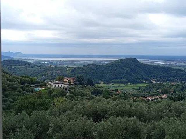 Appartamento in vendita a Massarosa LU