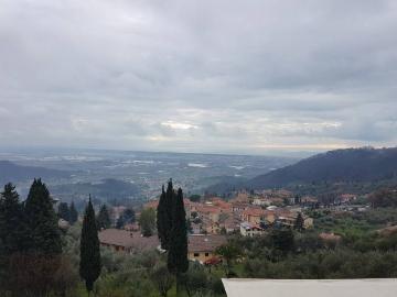 Appartamento in vendita a Massarosa LU