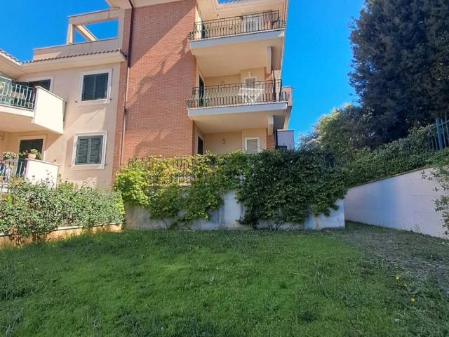 Appartamento in vendita a Marino RM