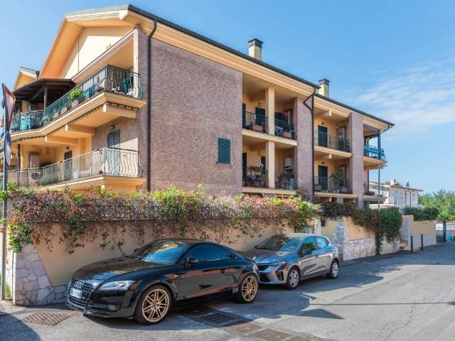 Appartamento in vendita a Marino RM