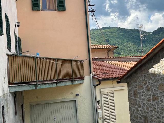 Appartamento in vendita a Marliana PT