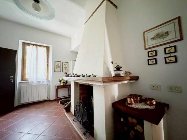 Appartamento in vendita a Marliana PT