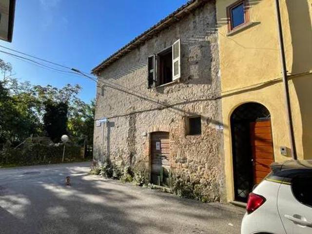 Appartamento in vendita a Marta VT