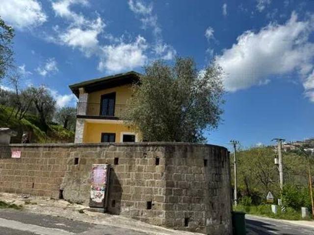 Appartamento in vendita a Marzano Appio CE