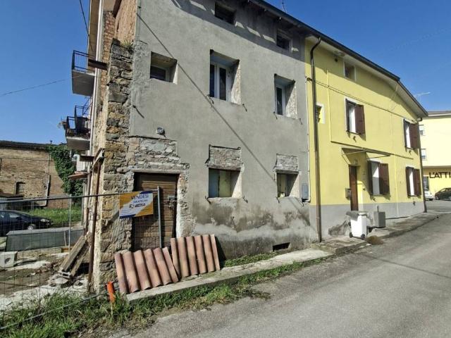 Appartamento in vendita a Medesano PR