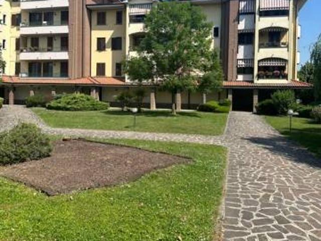 Appartamento in vendita a Mediglia MI