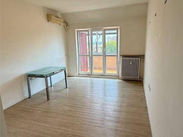 Appartamento in vendita a Melegnano MI