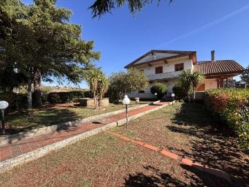 Appartamento in vendita a Melito Irpino AV