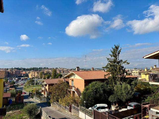 Appartamento in vendita a Mentana RM
