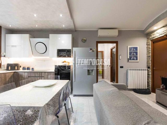 Appartamento in vendita a Merone CO