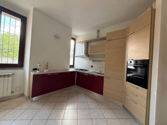 Appartamento in vendita a Merone CO
