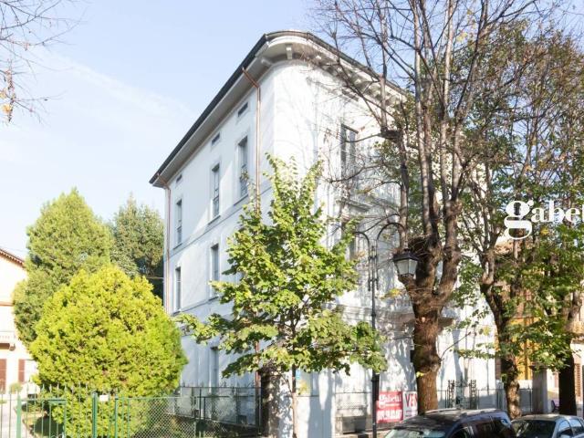 Appartamento in vendita a Merate LC
