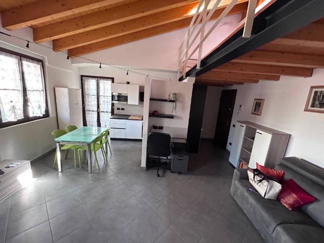 Appartamento in vendita a Merate LC