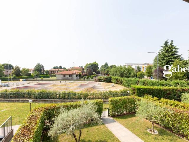 Appartamento in vendita a Merate LC