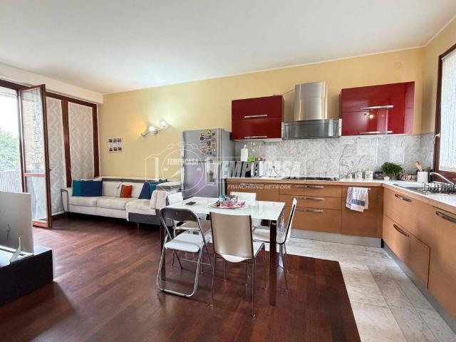 Appartamento in vendita a Merate LC