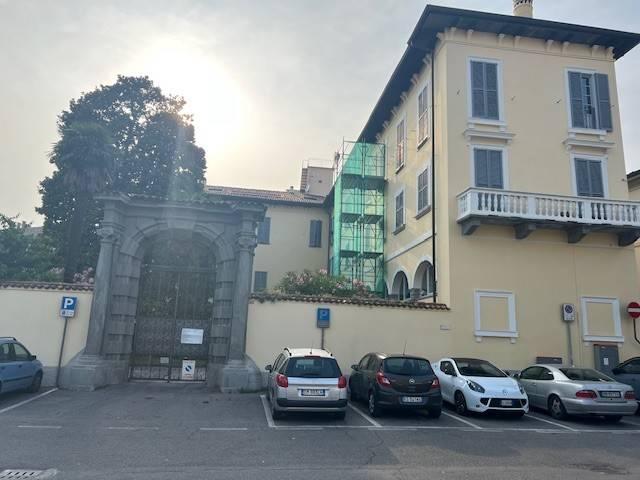 Appartamento in vendita a Merate LC